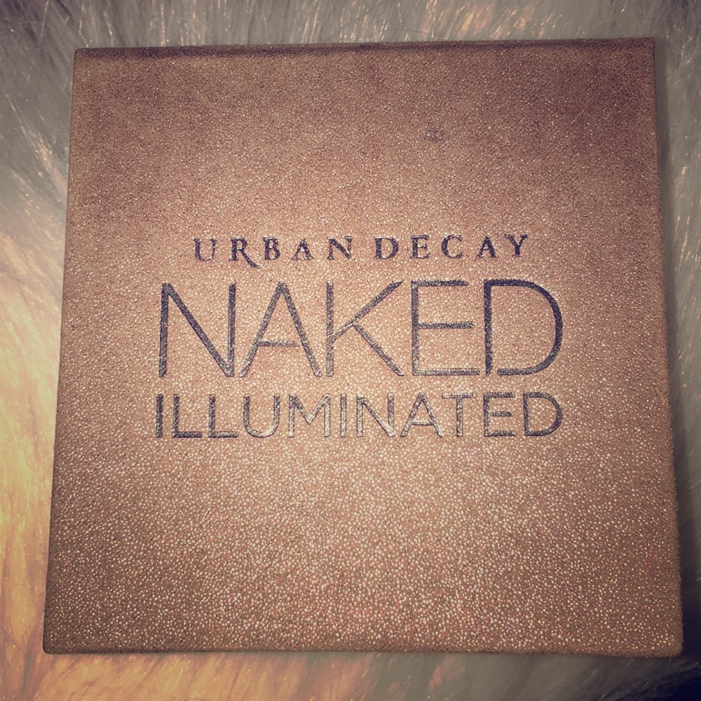 (Authentic) Urban Decay Aura Highlighter